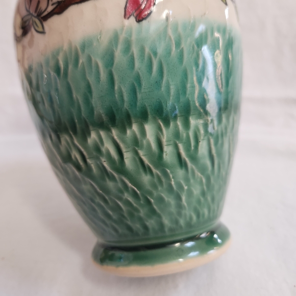 Red Cardinal Bird on Branch Art Pottery Vase - Picture 10 of 13